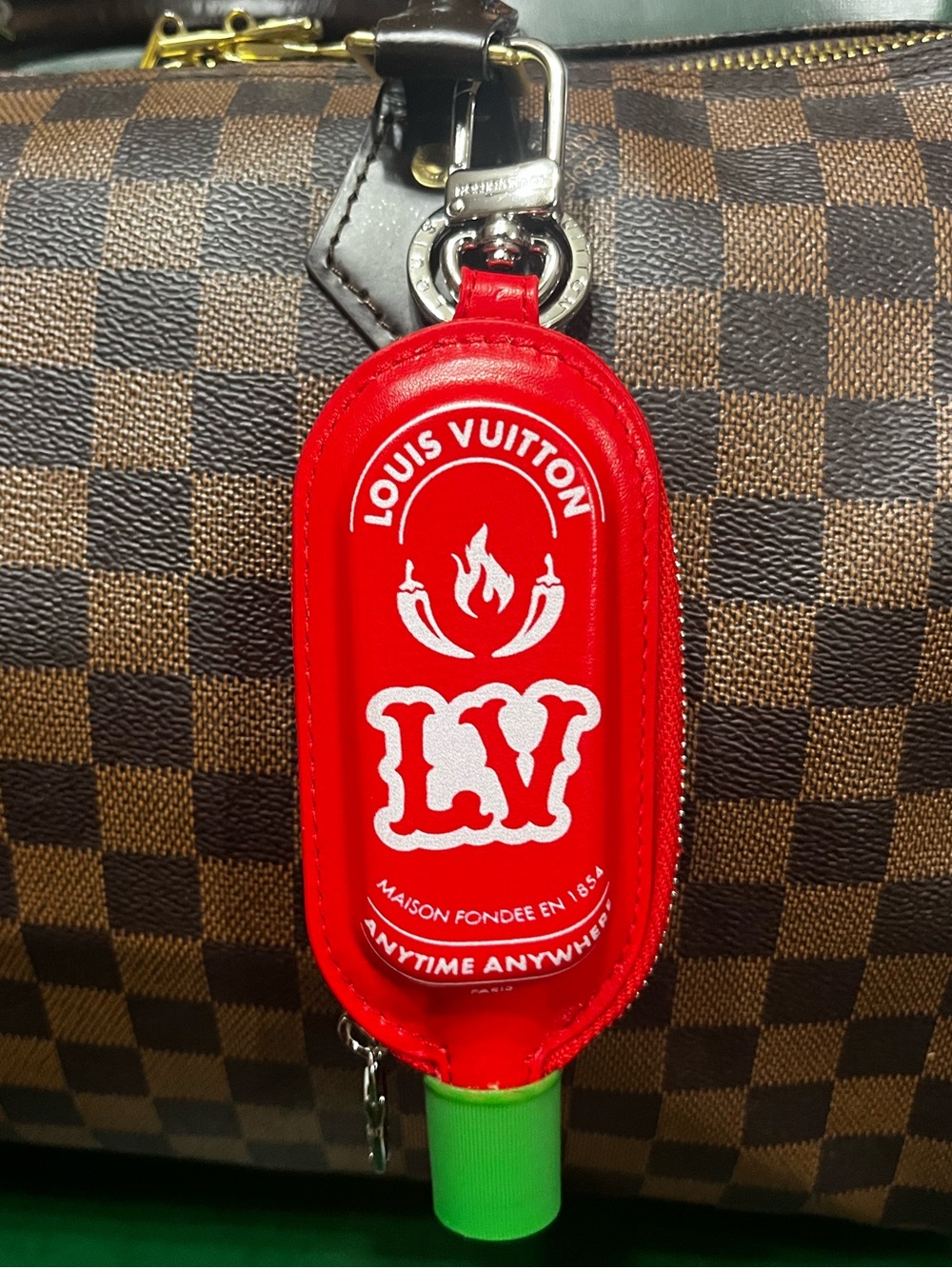 🌶️ L0UIS VUITT0N Spicy Hot Sauce Bottle Zipper Pouch Bag Charm 🌶️ Ear Pods Case